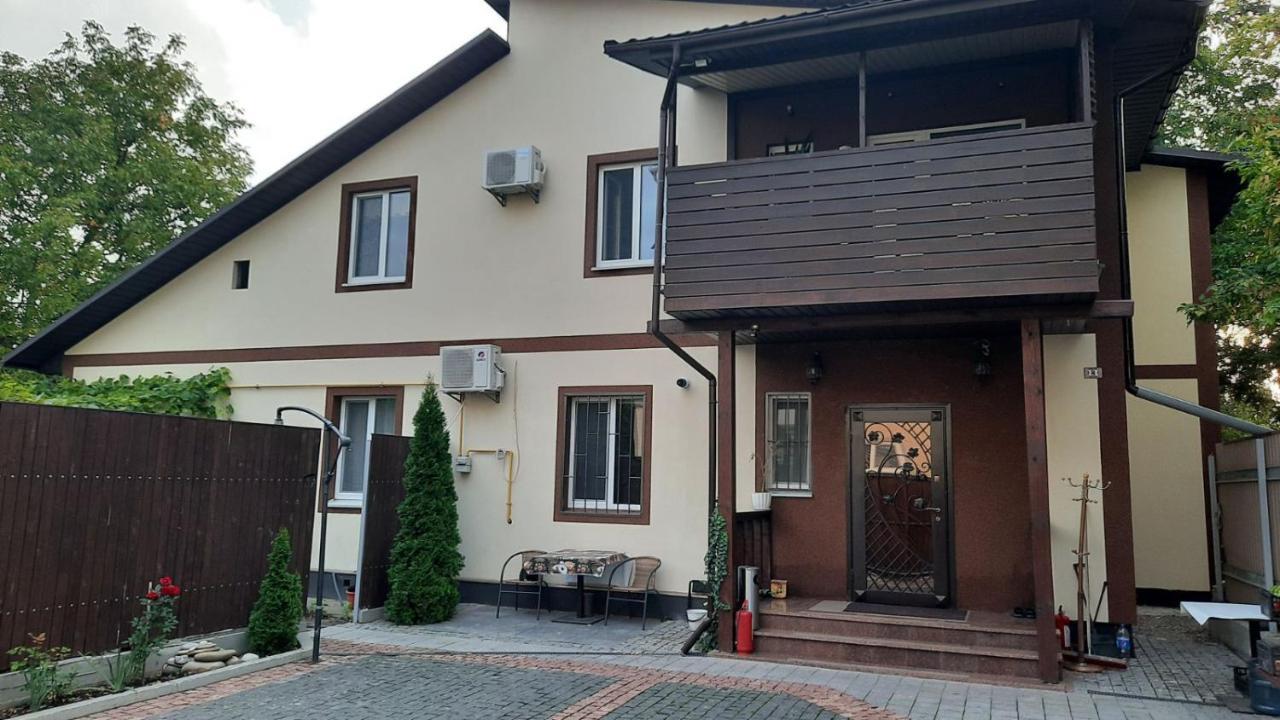 Life House 호텔 Berezan 외부 사진