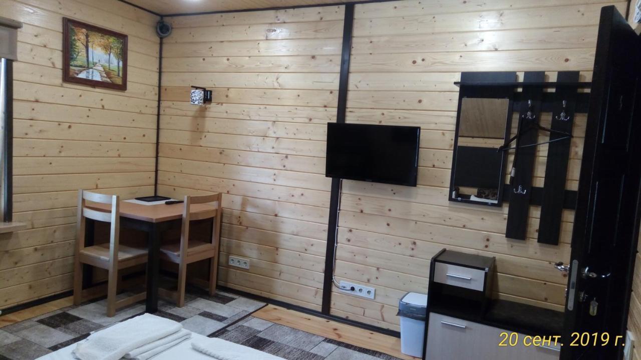 Life House 호텔 Berezan 외부 사진